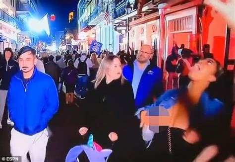 sugar bowl titty flash|ESPN Accidentally Showed A Woman Flashing Her Boobs On。